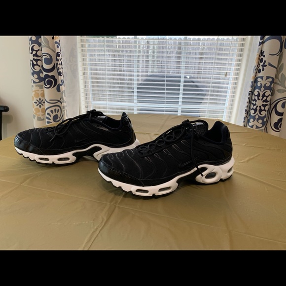 Nike AirMax - Picture 3 of 4